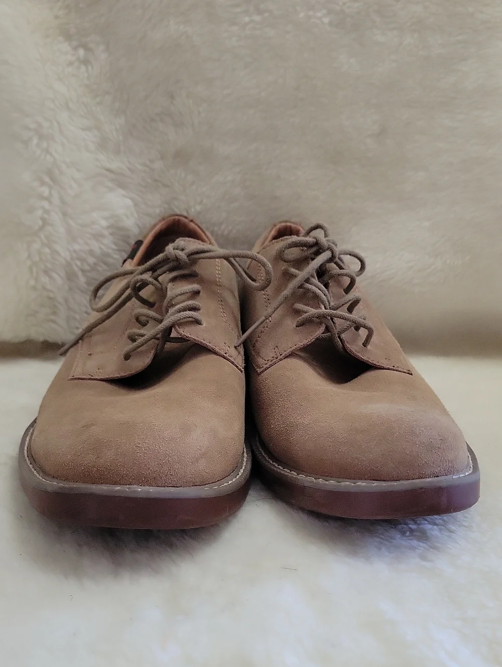 G.H.Bass Men’s Suede Lace-Up Oxfords in Taupe. Size 9M